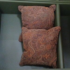 20x20 Tapestry Solid Filled Throw Pillow